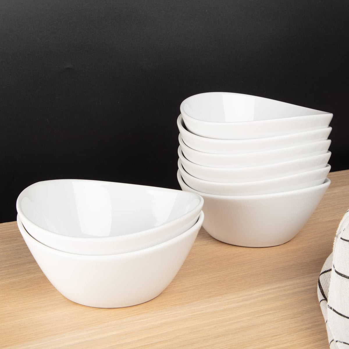 8 in White Ceramic Soup and Salad Bowls Set of 4 N5741