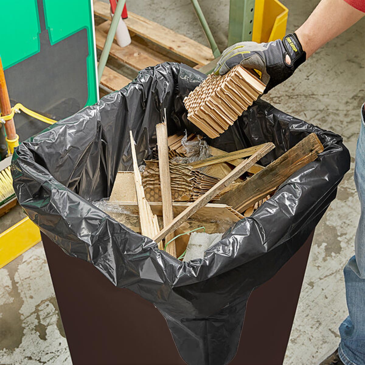 Heavy Duty 42 Gallon 10 Count 3 MIL Black Flap Tie Trash Bags D347416