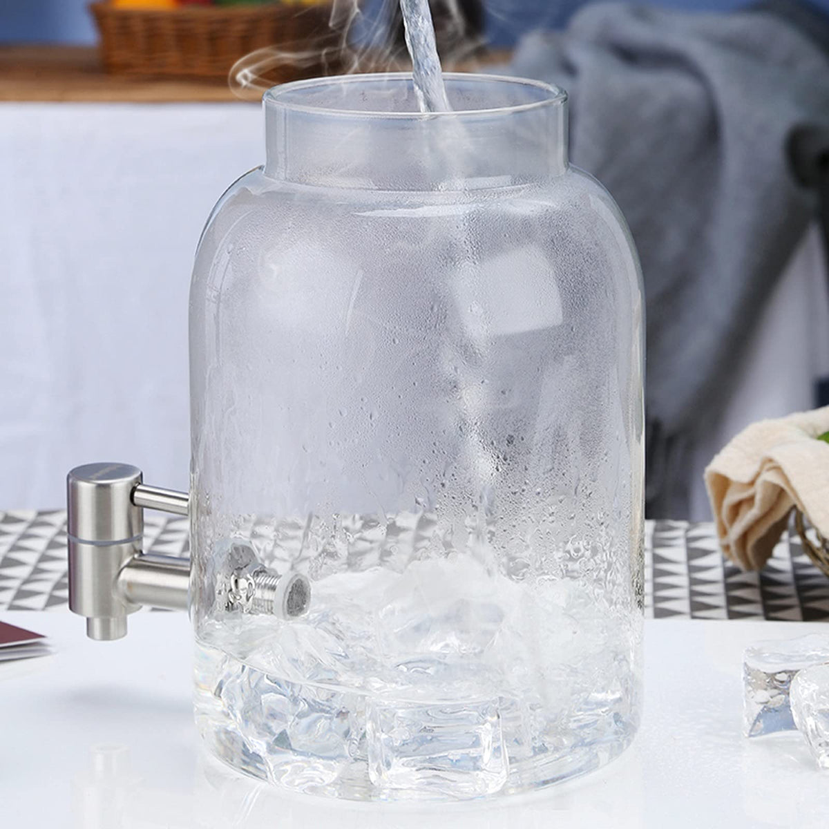 Large-capacity Glass Pitcher with Lid and Faucet V1734