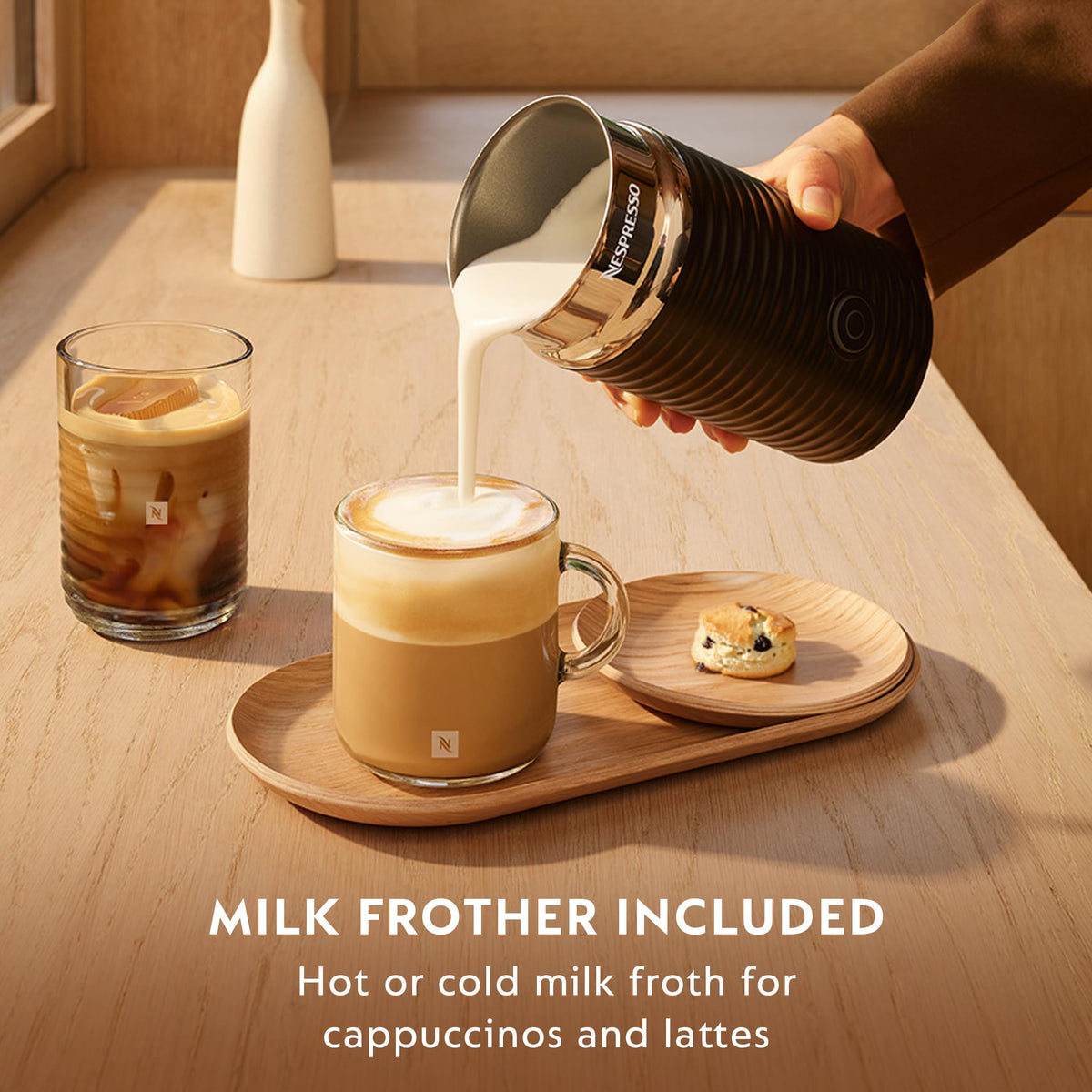 Black Coffee Machine with Milk Frother O389226