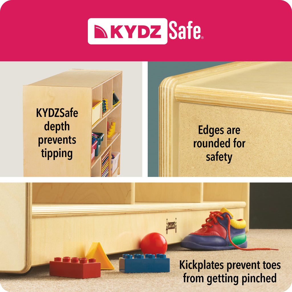 Changing Table with Stairs K573945
